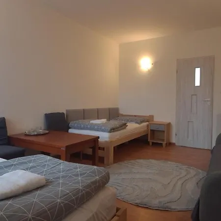 Apartamento W Otoczeniu Natury - Bezplatny Parking