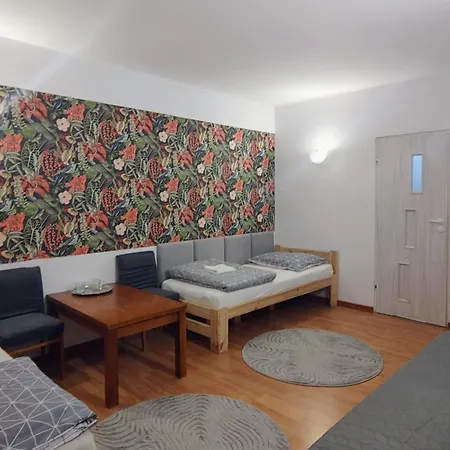 Apartmán W Otoczeniu Natury - Bezplatny Parking *